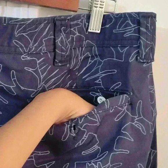 Brand New St JHON'S BAY Men's Shorts Size 38 Navy Blue with Leaves - Picture 3 of 10